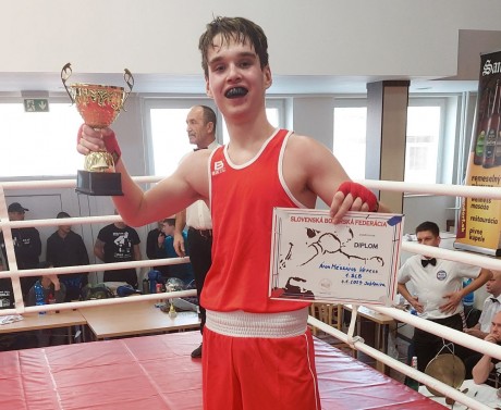 Győzelemmel bizonyított a fehérvári Mészáros-Veress Áron a szlovák ökölvívó ligában